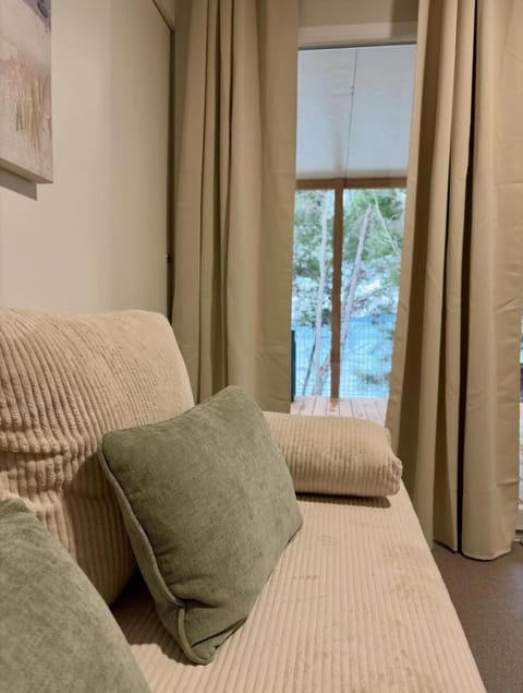 Seat View Mobile Homes L&A Apartment in Šibenik-Knin County, Croatia