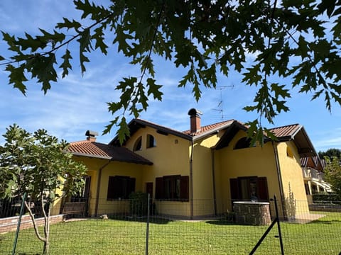 Property building, Garden view