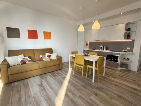 Bed, Living room, Seating area