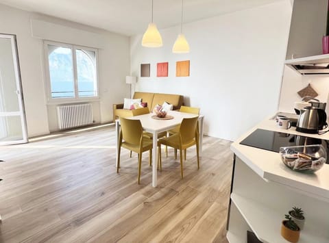 Living room, Seating area, Lunch, kitchen