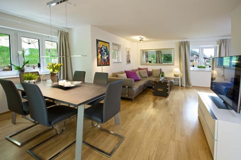 Balcony/Terrace, Living room, Dining area