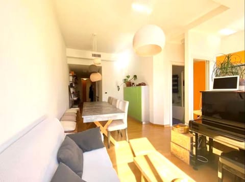 TV and multimedia, Living room, Dining area