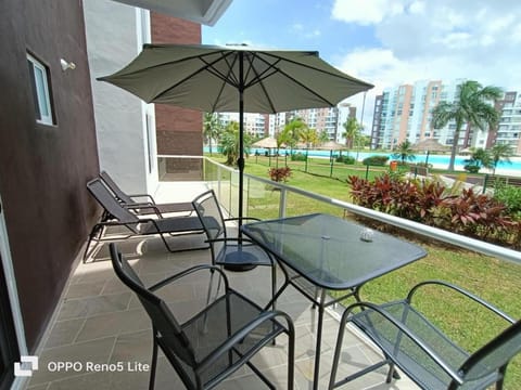 Balcony/Terrace, Swimming pool
