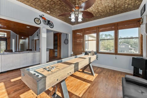 Spacious Foley Retreat Sleeps 12 Game Room Theater House in Foley