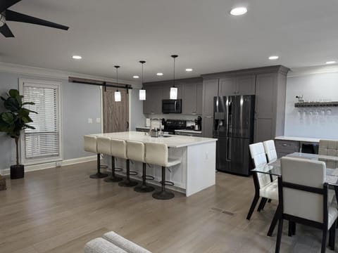 Modern Comfort Near Historic Marietta Square House in Marietta