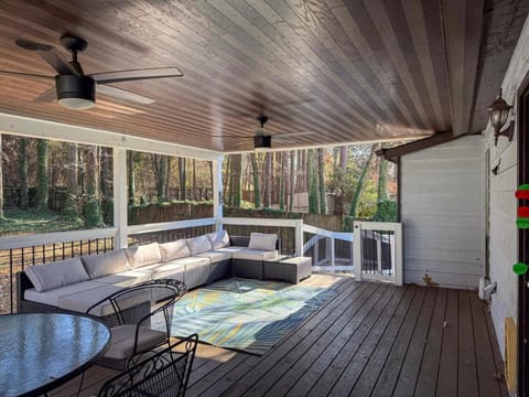 Modern Comfort Near Historic Marietta Square House in Marietta