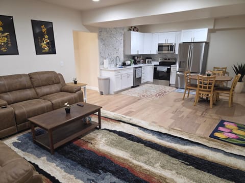 Kitchen or kitchenette, Living room, Seating area, Dining area, dishwasher, oven, stove