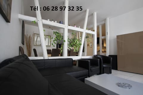 Living room, Lounge or bar, Seating area