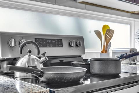 Top-Rated Vacation Home Close to Atlanta Airport House in East Point