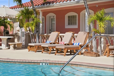 Swimming pool, sunbed