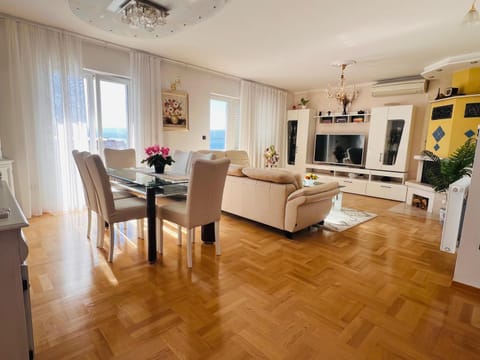 Duce Glavica apartments Apartment in Split-Dalmatia County