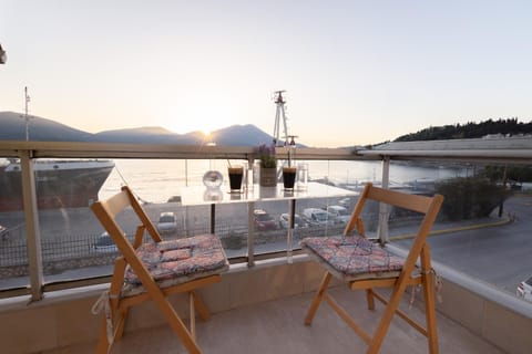 Seaside Apartment with a great view in Chalkida Apartment in Euboea