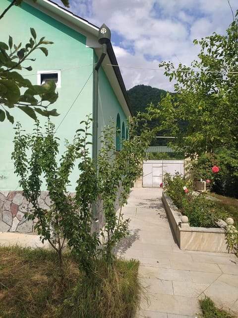 Spring, Day, Garden, Garden, Garden view, Mountain view