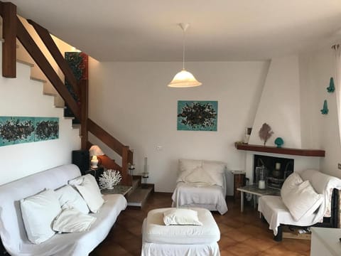 Living room, Photo of the whole room, Seating area
