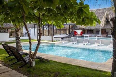 Swimming pool, Swimming pool