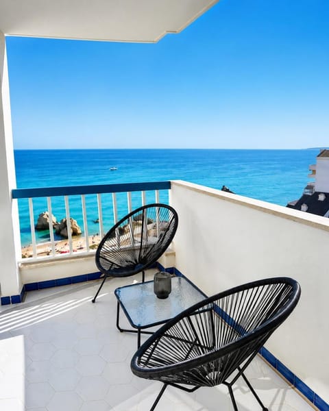 Natural landscape, Balcony/Terrace, Sea view