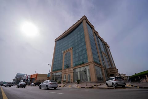 Property building, Location