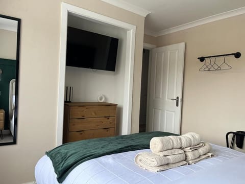 Three bed modern townhouse Wick - Sleeps 6 House in Wick