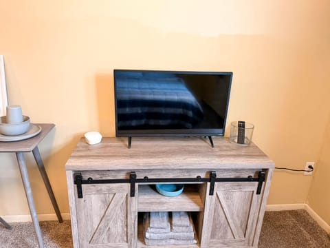 Private Suite near NDSU and Fargodome Inn in Moorhead