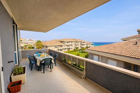 Balcony/Terrace, Dining area, Sea view