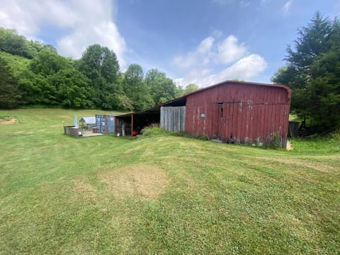 Rosey's Retreat House in Norris Lake