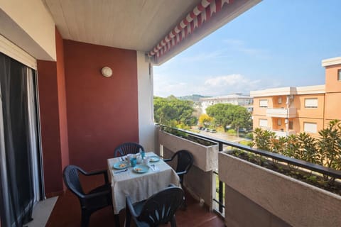 Balcony/Terrace, Dining area