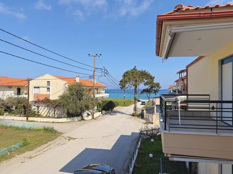 Neighbourhood, Natural landscape, Sea view, Street view
