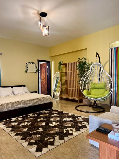 Photo of the whole room, Bedroom