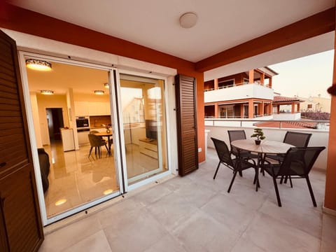 Patio, Balcony/Terrace