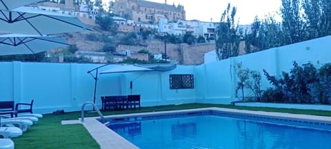 Property building, Natural landscape, View (from property/room), City view, Landmark view, Mountain view, Swimming pool, Quiet street view, sunbed