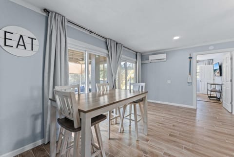 Foley Riverfront Escape Kayaks Firepit Near Beach Apartment in Foley