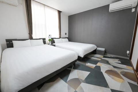 Bed, Photo of the whole room, Bedroom, air conditioner