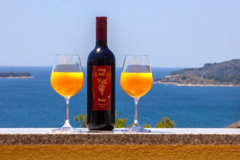 Sea view, Drinks