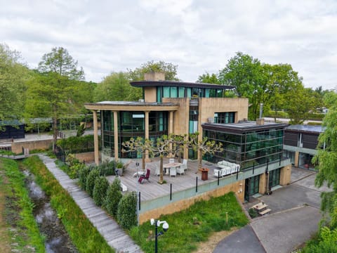 Property building, Bird's eye view, Garden