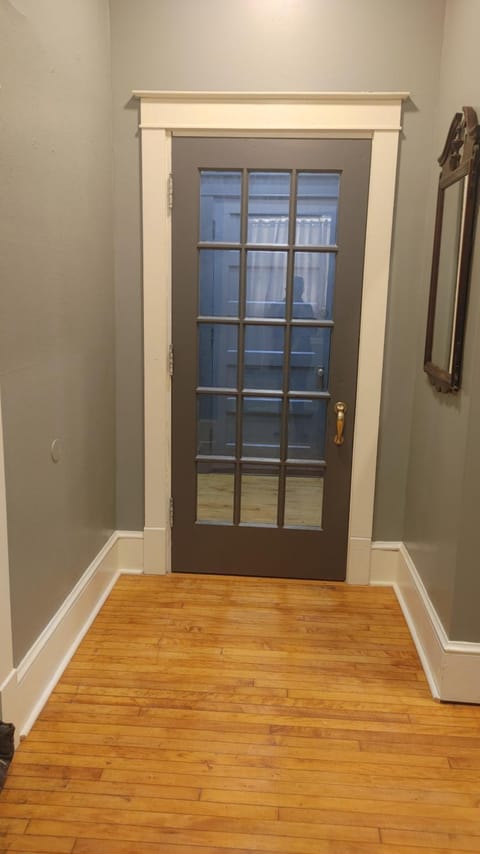 Evergreen Fog Apartment in Cumberland