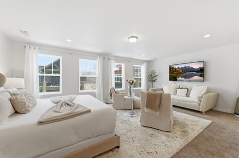 Belaview Hideout Retreat With Private Hot Tub House in Hideout