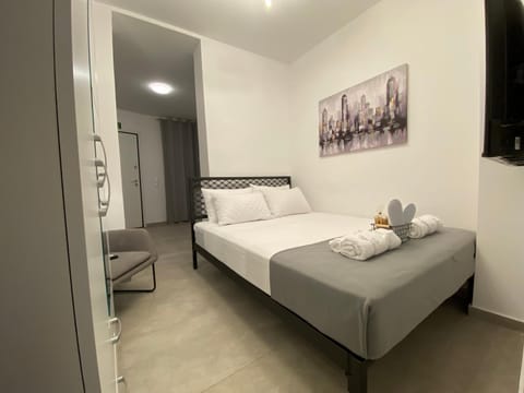 Bed, Decorative detail, Bedroom, wardrobe