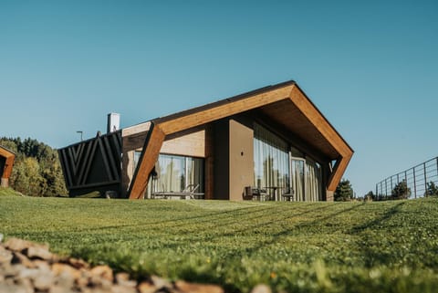 Property building, Balcony/Terrace