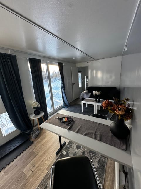 Living room, Photo of the whole room, Seating area, Dining area