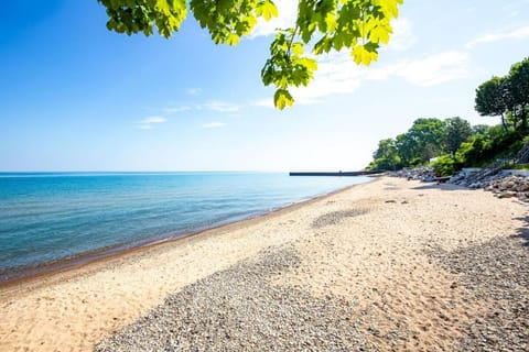 Nearby landmark, Day, Beach