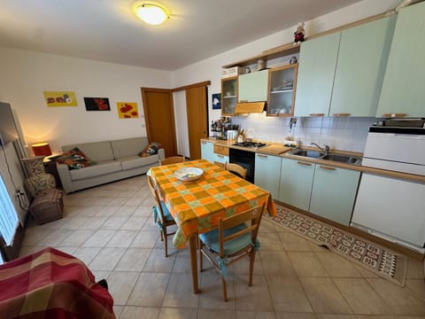 Kitchen or kitchenette, Living room, Dining area, dishwasher, oven, stove