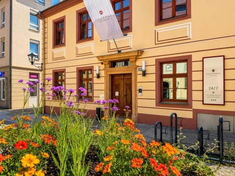 Property building, Street view