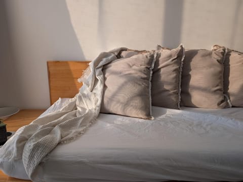 Bed, Living room, Seating area