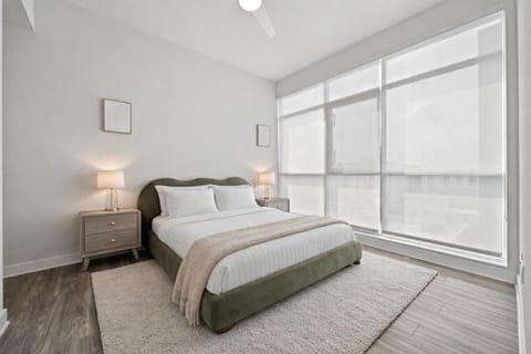 Ultra Luxury Hollywood Sign Penthouse Views ! Pool , Gym & Spa Apartment in West Hollywood