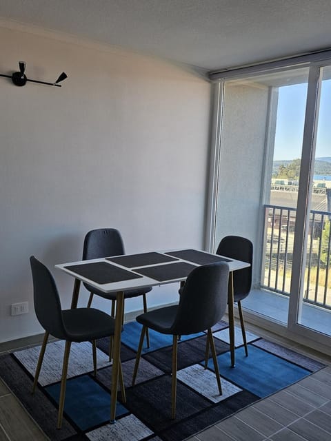 View (from property/room), Balcony/Terrace, Living room, Dining area