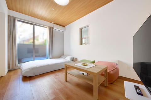 Bed, Living room, Bedroom