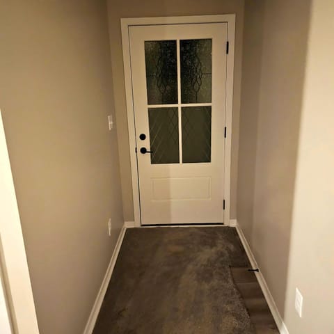 Contemporary 2BR, 2 and half BA Furnished Townhome Minutes from Mayo Clinic Apartment in Rochester