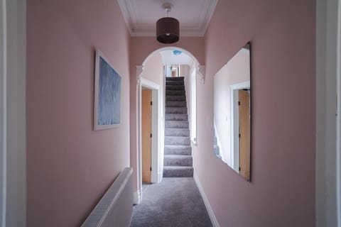 Relax at Raglan Burnley 3BR Home with Parking House in Burnley