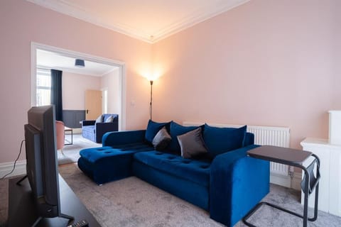 Relax at Raglan Burnley 3BR Home with Parking House in Burnley