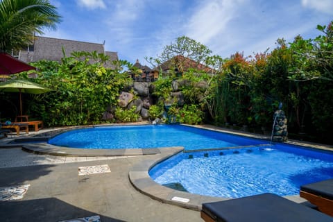 Day, Garden, Garden view, Pool view, Swimming pool, sunbed